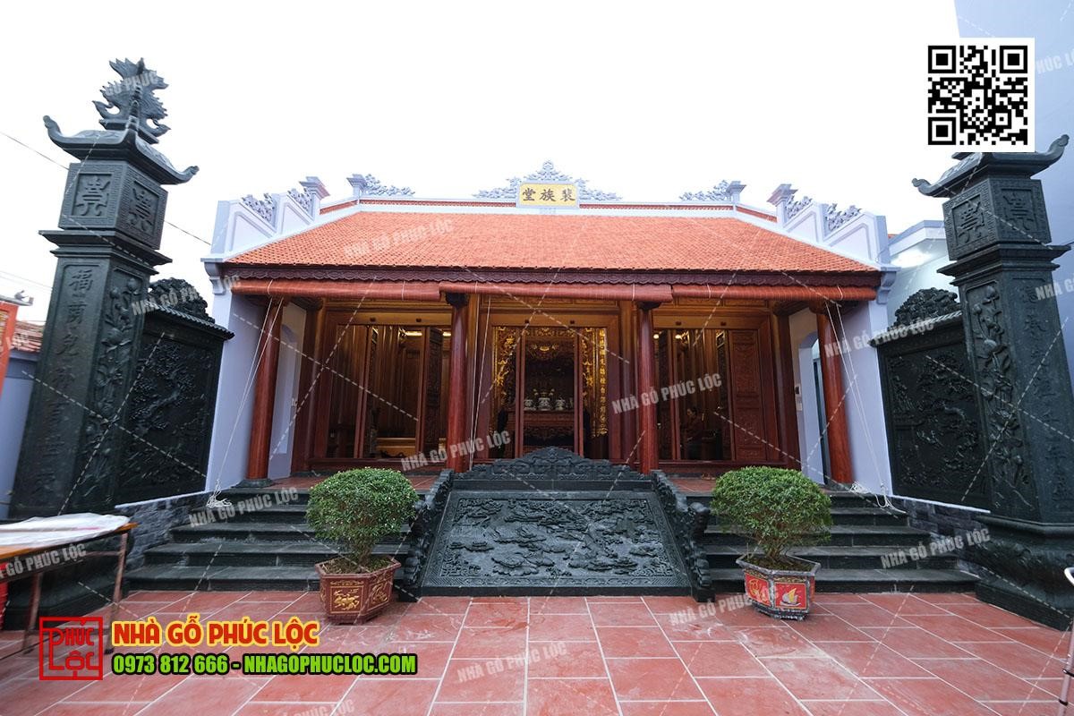 Nhà gỗ truyền thống trưng làng quê Bắc Bộ